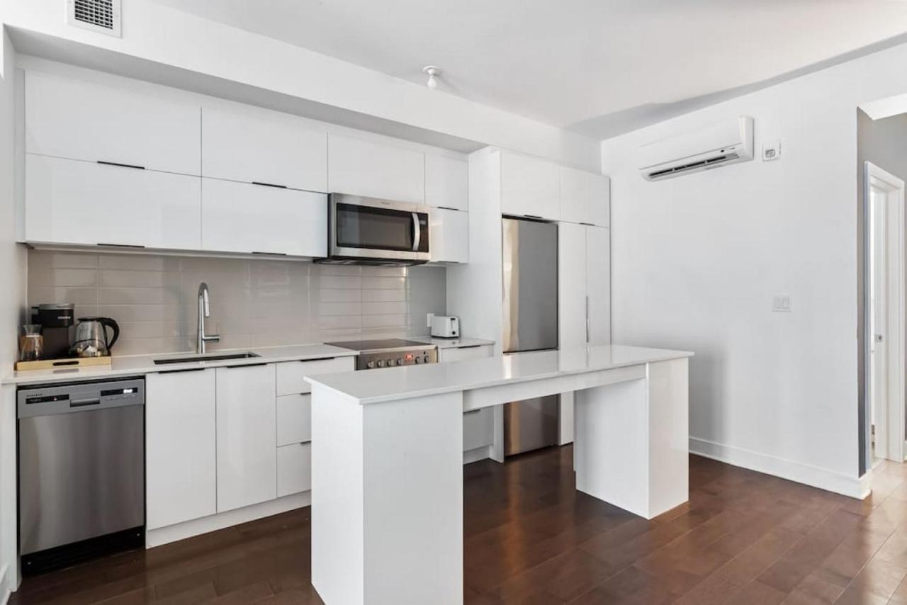 Saint-Laurent Montreal Bagian luar foto